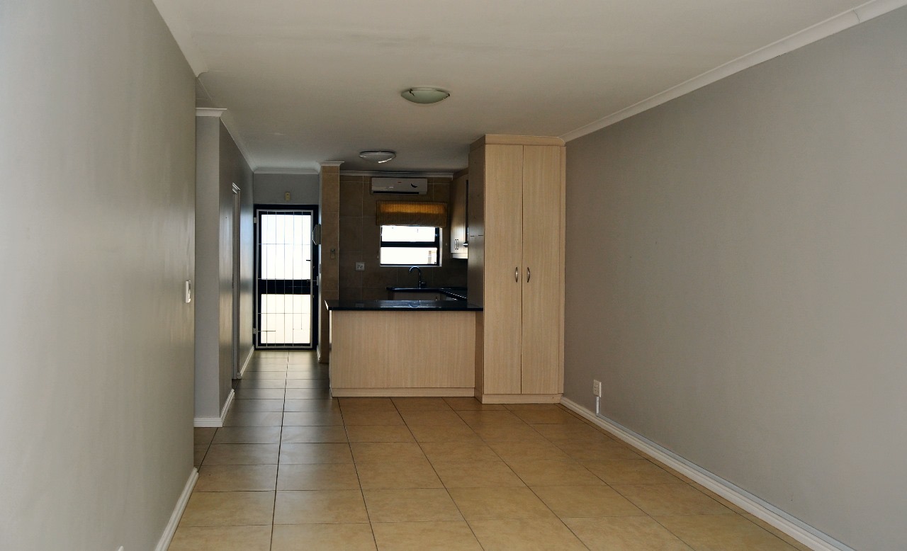 2 Bedroom Property for Sale in Heritage Park Western Cape